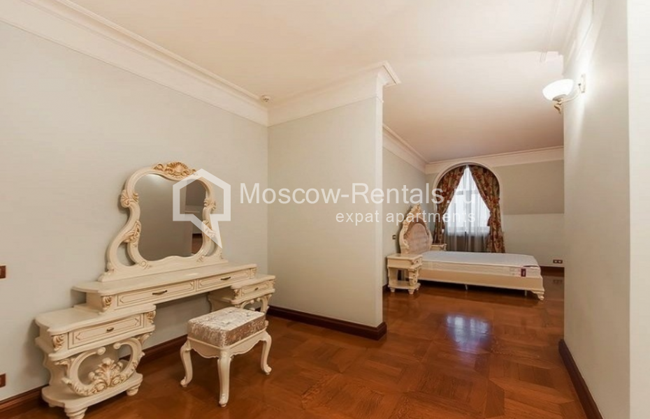 Photo #18 6-room (5 BR) apartment for <a href="http://moscow-rentals.ru/en/articles/long-term-rent" target="_blank">a long-term</a> rent
 in Russia, Moscow, Runovskyi lane, 12