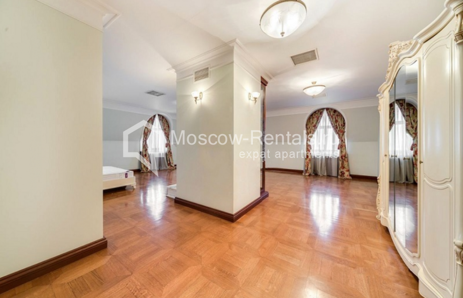 Photo #19 6-room (5 BR) apartment for <a href="http://moscow-rentals.ru/en/articles/long-term-rent" target="_blank">a long-term</a> rent
 in Russia, Moscow, Runovskyi lane, 12