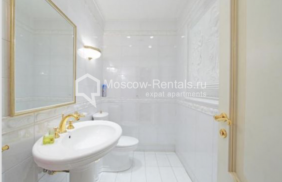 Photo #27 6-room (5 BR) apartment for <a href="http://moscow-rentals.ru/en/articles/long-term-rent" target="_blank">a long-term</a> rent
 in Russia, Moscow, Malyi Nikolopeskovskyi lane, 4