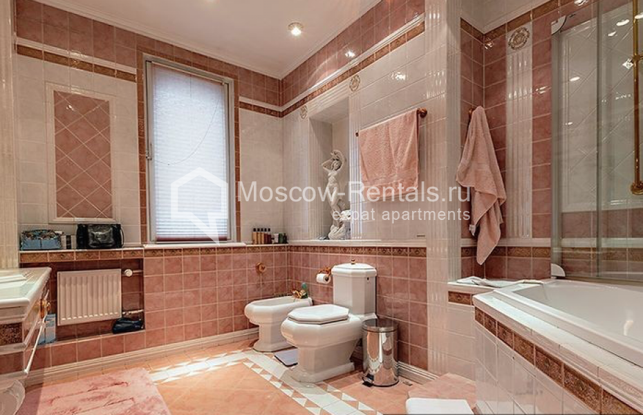 Photo #22 6-room (5 BR) apartment for <a href="http://moscow-rentals.ru/en/articles/long-term-rent" target="_blank">a long-term</a> rent
 in Russia, Moscow, Malyi Nikolopeskovskyi lane, 4