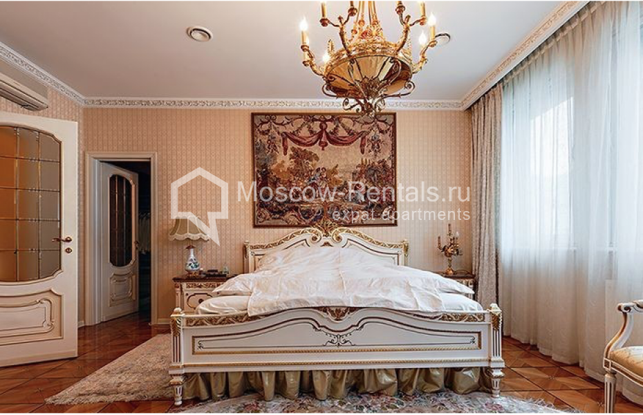 Photo #15 6-room (5 BR) apartment for <a href="http://moscow-rentals.ru/en/articles/long-term-rent" target="_blank">a long-term</a> rent
 in Russia, Moscow, Malyi Nikolopeskovskyi lane, 4