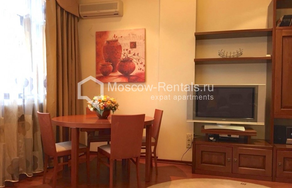Photo #1 3-room (2 BR) apartment for <a href="http://moscow-rentals.ru/en/articles/long-term-rent" target="_blank">a long-term</a> rent
 in Russia, Moscow, Dolgorukovskaya str, 6