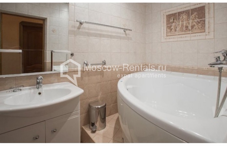 Photo #8 3-room (2 BR) apartment for <a href="http://moscow-rentals.ru/en/articles/long-term-rent" target="_blank">a long-term</a> rent
 in Russia, Moscow, Voznesenskyi lane, 16/4