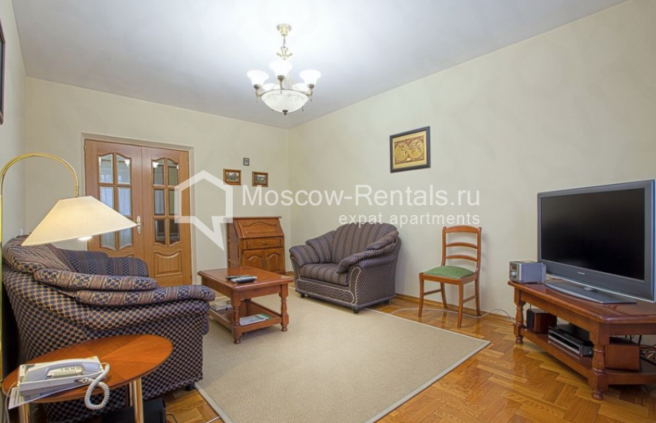 Photo #3 3-room (2 BR) apartment for <a href="http://moscow-rentals.ru/en/articles/long-term-rent" target="_blank">a long-term</a> rent
 in Russia, Moscow, Bogoslovskyi lane, 5