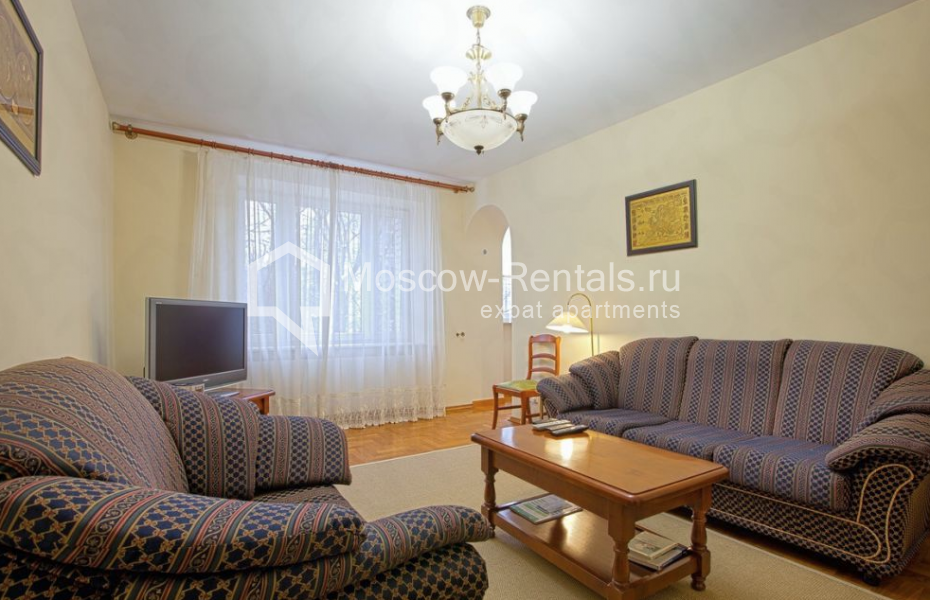 Photo #1 3-room (2 BR) apartment for <a href="http://moscow-rentals.ru/en/articles/long-term-rent" target="_blank">a long-term</a> rent
 in Russia, Moscow, Bogoslovskyi lane, 5