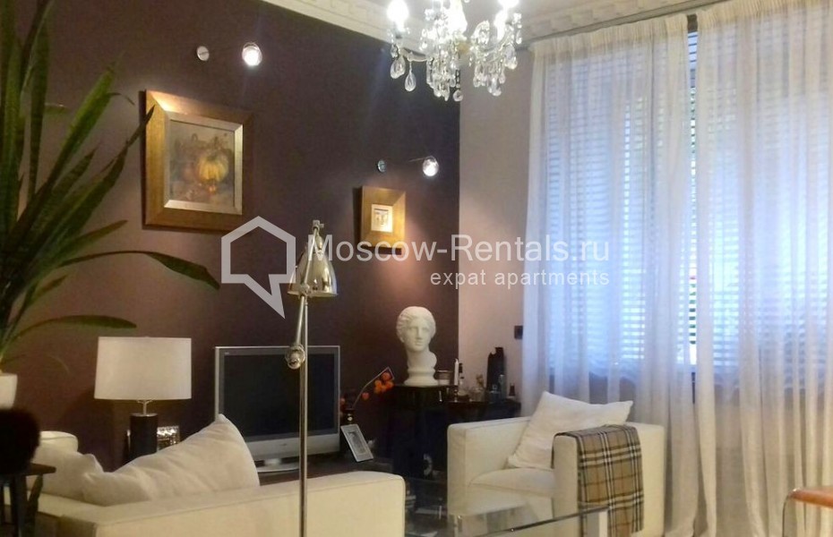 Photo #1 3-room (2 BR) apartment for <a href="http://moscow-rentals.ru/en/articles/long-term-rent" target="_blank">a long-term</a> rent
 in Russia, Moscow, Brusov lane, 7