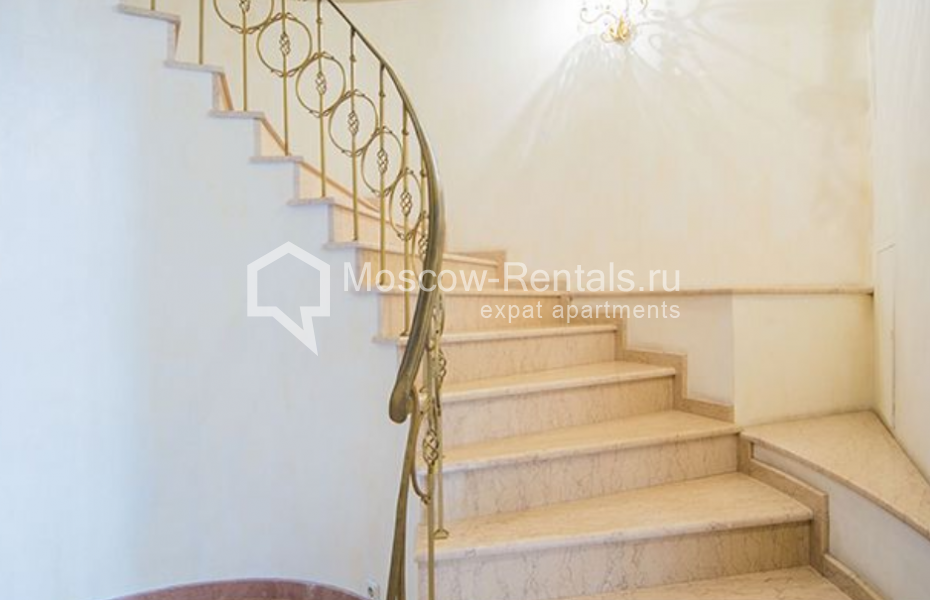 Photo #7 4-room (3 BR) apartment for <a href="http://moscow-rentals.ru/en/articles/long-term-rent" target="_blank">a long-term</a> rent
 in Russia, Moscow, Beregovaya str, 6
