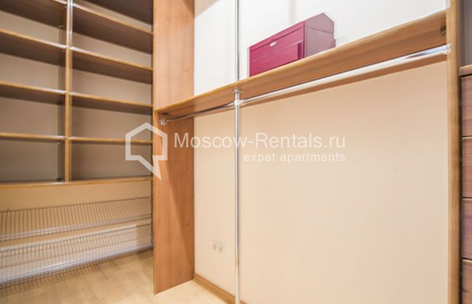 Photo #11 4-room (3 BR) apartment for <a href="http://moscow-rentals.ru/en/articles/long-term-rent" target="_blank">a long-term</a> rent
 in Russia, Moscow, Beregovaya str, 6