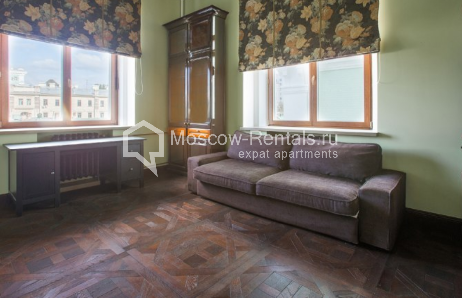 Photo #4 5-room (4 BR) apartment for <a href="http://moscow-rentals.ru/en/articles/long-term-rent" target="_blank">a long-term</a> rent
 in Russia, Moscow, Chistoprudnyi blv, 14 С 3