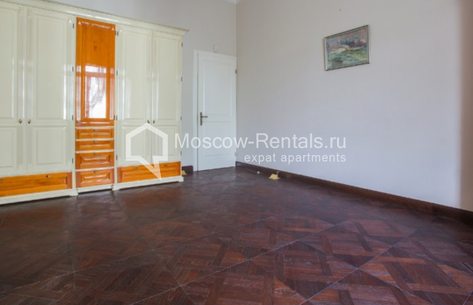 Photo #11 5-room (4 BR) apartment for <a href="http://moscow-rentals.ru/en/articles/long-term-rent" target="_blank">a long-term</a> rent
 in Russia, Moscow, Chistoprudnyi blv, 14 С 3