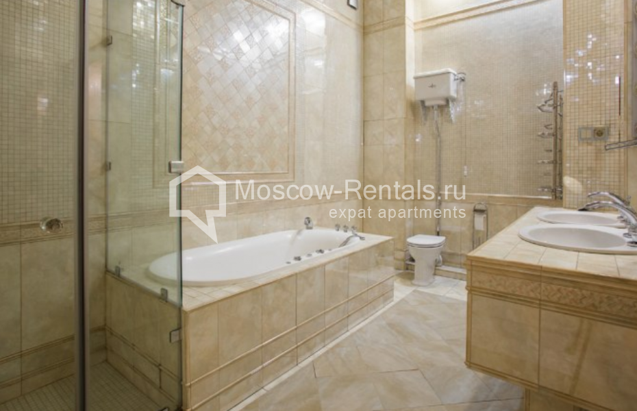 Photo #14 5-room (4 BR) apartment for <a href="http://moscow-rentals.ru/en/articles/long-term-rent" target="_blank">a long-term</a> rent
 in Russia, Moscow, Chistoprudnyi blv, 14 С 3