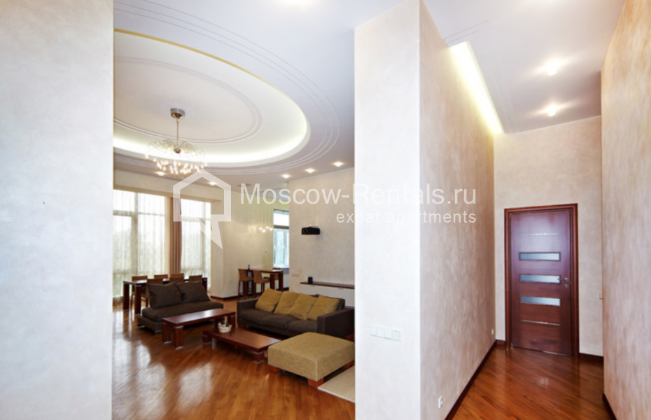 Photo #3 4-room (3 BR) apartment for <a href="http://moscow-rentals.ru/en/articles/long-term-rent" target="_blank">a long-term</a> rent
 in Russia, Moscow, Gusyatnikov lane, 13/3
