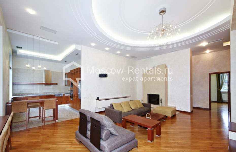 Photo #5 4-room (3 BR) apartment for <a href="http://moscow-rentals.ru/en/articles/long-term-rent" target="_blank">a long-term</a> rent
 in Russia, Moscow, Gusyatnikov lane, 13/3