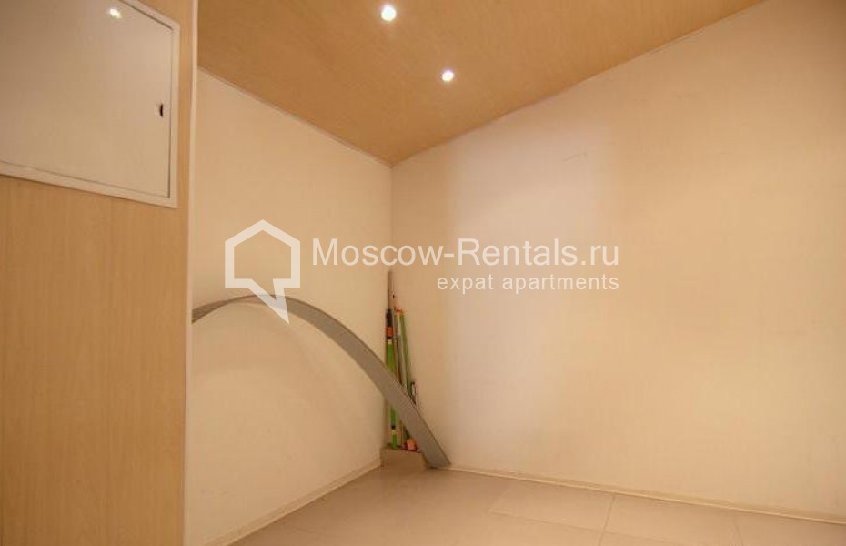 Photo #22 5-room (4 BR) apartment for <a href="http://moscow-rentals.ru/en/articles/long-term-rent" target="_blank">a long-term</a> rent
 in Russia, Moscow, Ogorodnaya Sloboda lane, 14