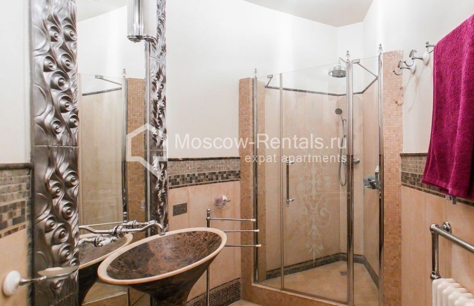 Photo #17 4-room (3 BR) apartment for <a href="http://moscow-rentals.ru/en/articles/long-term-rent" target="_blank">a long-term</a> rent
 in Russia, Moscow, Petrovskyi blv, 21
