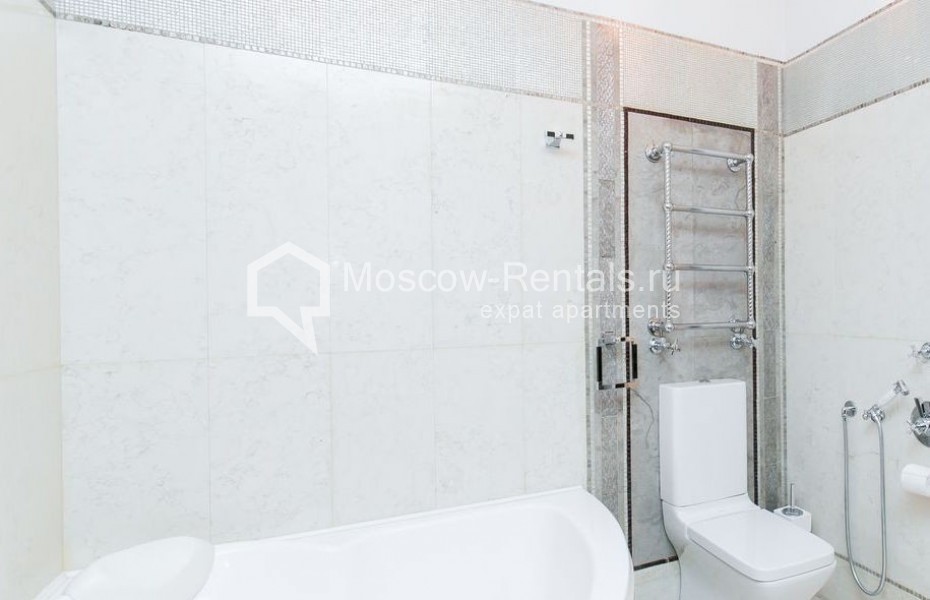 Photo #20 4-room (3 BR) apartment for <a href="http://moscow-rentals.ru/en/articles/long-term-rent" target="_blank">a long-term</a> rent
 in Russia, Moscow, Petrovskyi blv, 21