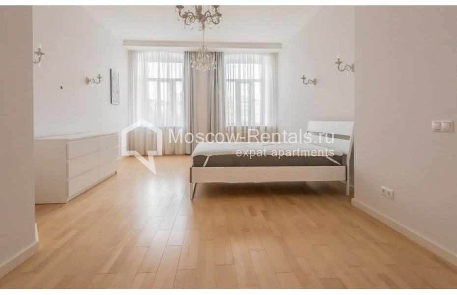 Photo #11 4-room (3 BR) apartment for <a href="http://moscow-rentals.ru/en/articles/long-term-rent" target="_blank">a long-term</a> rent
 in Russia, Moscow, Brusov lane,  2/14 С 3