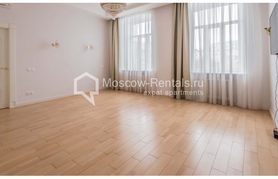 Photo #12 4-room (3 BR) apartment for <a href="http://moscow-rentals.ru/en/articles/long-term-rent" target="_blank">a long-term</a> rent
 in Russia, Moscow, Brusov lane,  2/14 С 3