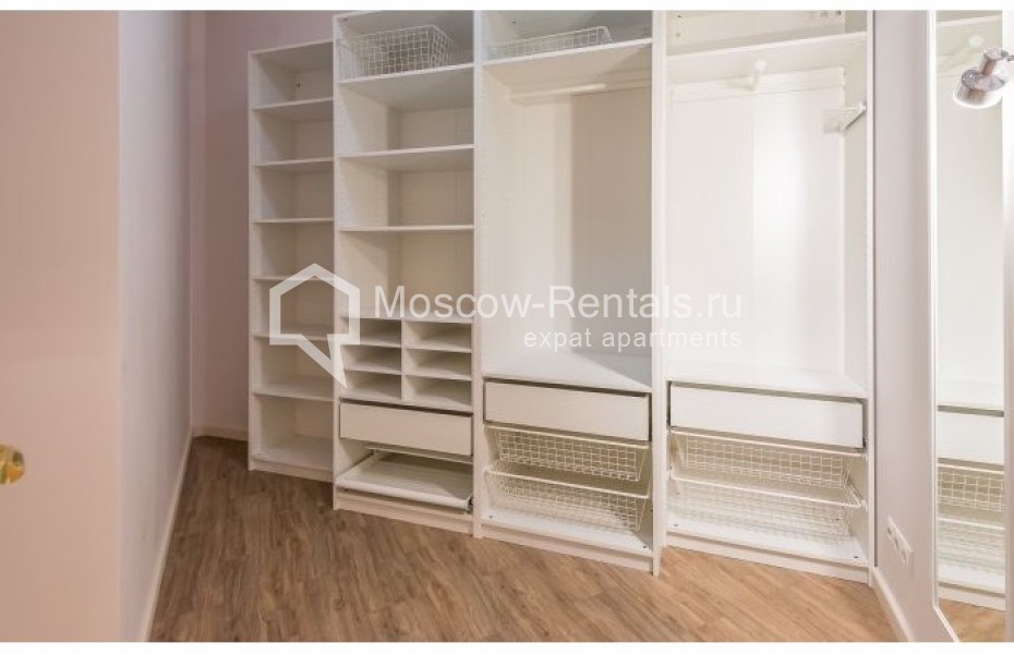 Photo #15 4-room (3 BR) apartment for <a href="http://moscow-rentals.ru/en/articles/long-term-rent" target="_blank">a long-term</a> rent
 in Russia, Moscow, Brusov lane,  2/14 С 3