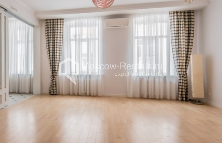 Photo #4 4-room (3 BR) apartment for <a href="http://moscow-rentals.ru/en/articles/long-term-rent" target="_blank">a long-term</a> rent
 in Russia, Moscow, Brusov lane,  2/14 С 3