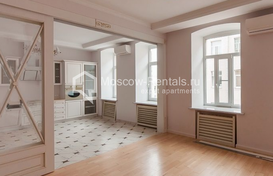 Photo #1 4-room (3 BR) apartment for <a href="http://moscow-rentals.ru/en/articles/long-term-rent" target="_blank">a long-term</a> rent
 in Russia, Moscow, Brusov lane,  2/14 С 3