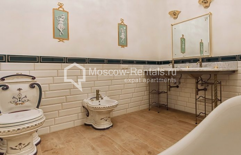 Photo #16 4-room (3 BR) apartment for <a href="http://moscow-rentals.ru/en/articles/long-term-rent" target="_blank">a long-term</a> rent
 in Russia, Moscow, Brusov lane,  2/14 С 3