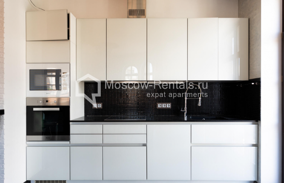 Photo #5 4-room (3 BR) apartment for <a href="http://moscow-rentals.ru/en/articles/long-term-rent" target="_blank">a long-term</a> rent
 in Russia, Moscow, Fadeeva str,  4 А