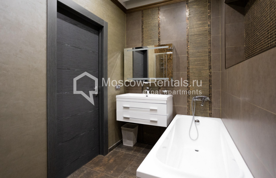 Photo #9 4-room (3 BR) apartment for <a href="http://moscow-rentals.ru/en/articles/long-term-rent" target="_blank">a long-term</a> rent
 in Russia, Moscow, Fadeeva str,  4 А