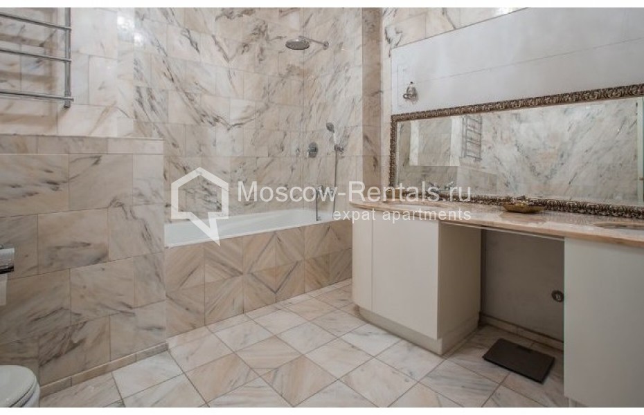 Photo #14 5-room (4 BR) apartment for <a href="http://moscow-rentals.ru/en/articles/long-term-rent" target="_blank">a long-term</a> rent
 in Russia, Moscow, Malyi Kozikhinskyi lane, 12