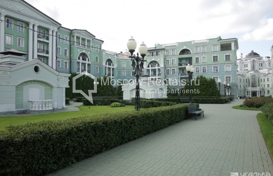 Photo #1 3-room (2 BR) apartment for <a href="http://moscow-rentals.ru/en/articles/long-term-rent" target="_blank">a long-term</a> rent
 in Russia, Moscow, Beregovaya str, 8 К 1