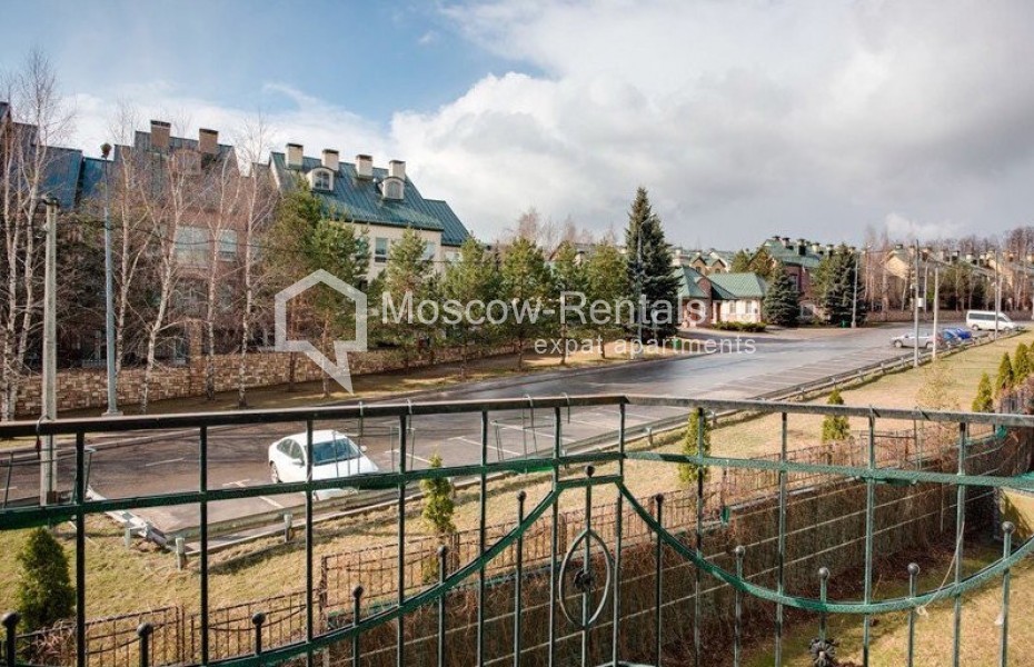 Photo #10 3-room (2 BR) apartment for <a href="http://moscow-rentals.ru/en/articles/long-term-rent" target="_blank">a long-term</a> rent
 in Russia, Moscow, Beregovaya str, 4