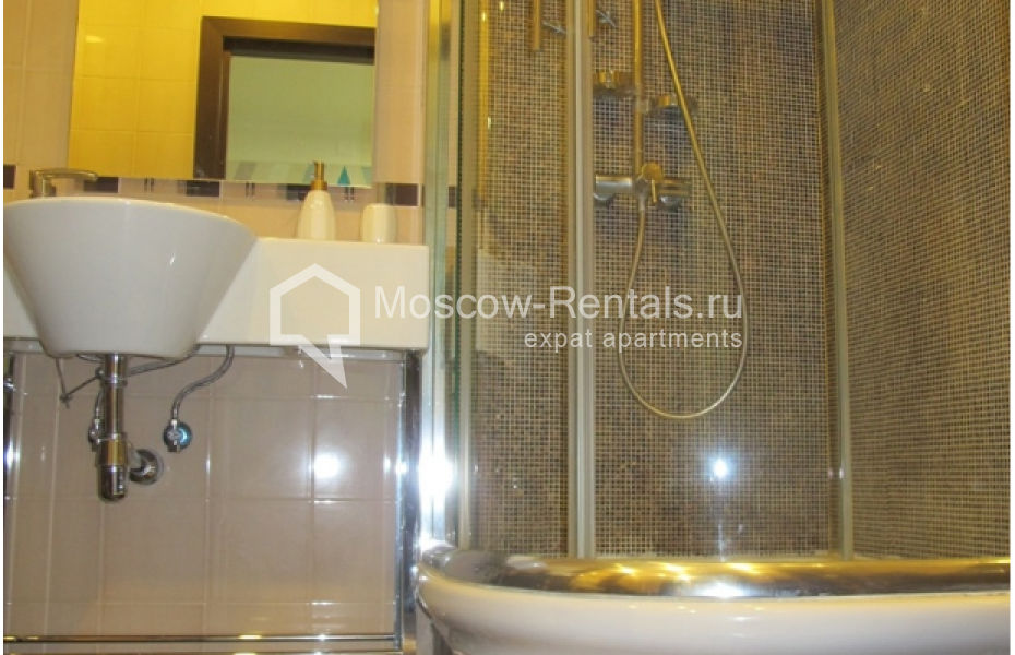 Photo #13 4-room (3 BR) apartment for <a href="http://moscow-rentals.ru/en/articles/long-term-rent" target="_blank">a long-term</a> rent
 in Russia, Moscow, Ivankovskoe shosse, 5