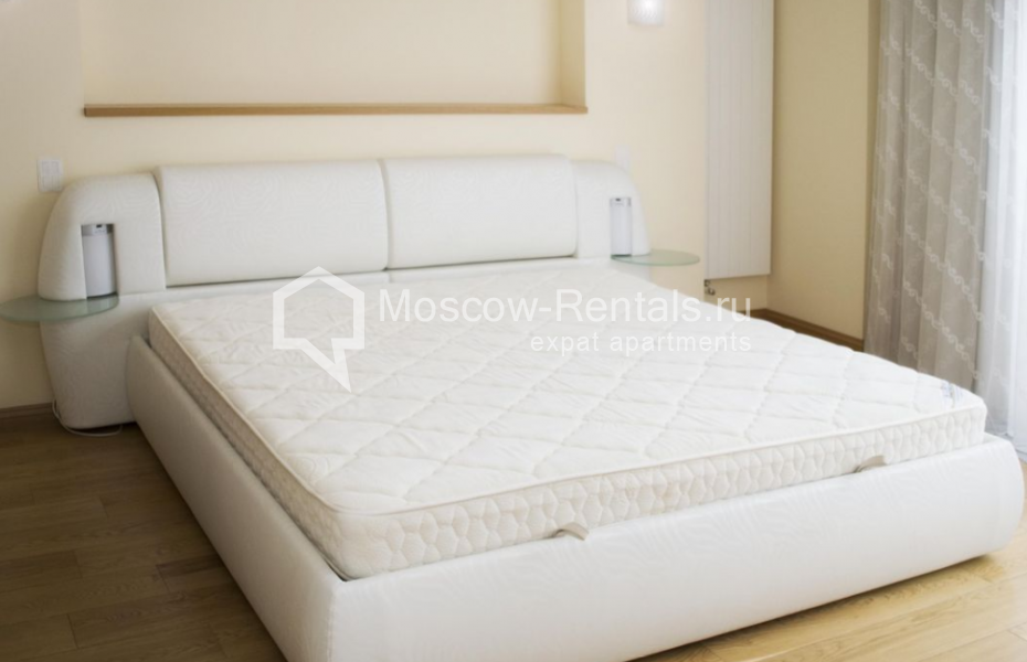 Photo #7 5-room (4 BR) apartment for <a href="http://moscow-rentals.ru/en/articles/long-term-rent" target="_blank">a long-term</a> rent
 in Russia, Moscow, Bolshaya Yakimanka str, 22 К 3