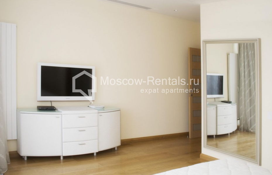 Photo #8 5-room (4 BR) apartment for <a href="http://moscow-rentals.ru/en/articles/long-term-rent" target="_blank">a long-term</a> rent
 in Russia, Moscow, Bolshaya Yakimanka str, 22 К 3