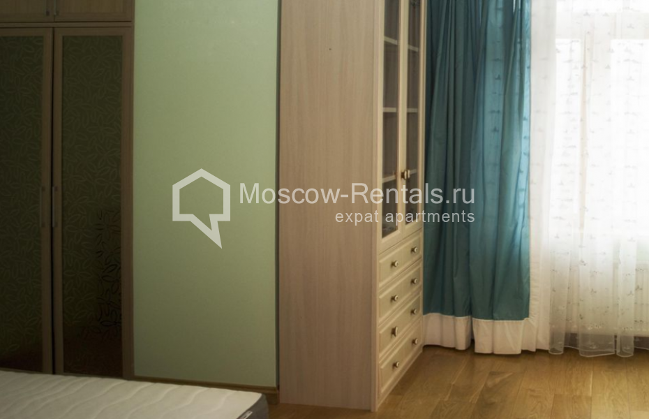 Photo #13 5-room (4 BR) apartment for <a href="http://moscow-rentals.ru/en/articles/long-term-rent" target="_blank">a long-term</a> rent
 in Russia, Moscow, Bolshaya Yakimanka str, 22 К 3