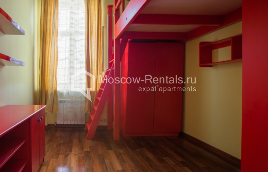 Photo #11 5-room (4 BR) apartment for <a href="http://moscow-rentals.ru/en/articles/long-term-rent" target="_blank">a long-term</a> rent
 in Russia, Moscow, Novokuznetskaya str, 3