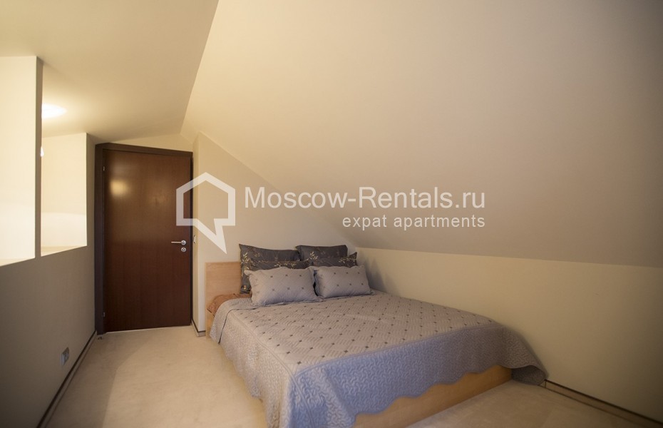 Photo #14 4-room (3 BR) apartment for <a href="http://moscow-rentals.ru/en/articles/long-term-rent" target="_blank">a long-term</a> rent
 in Russia, Moscow, Rybnikov lane, 2