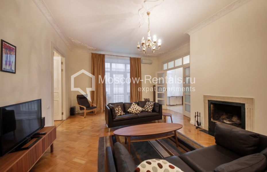 Photo #1 4-room (3 BR) apartment for <a href="http://moscow-rentals.ru/en/articles/long-term-rent" target="_blank">a long-term</a> rent
 in Russia, Moscow, Bolshoi Kislovskyi lane, 4 С 1