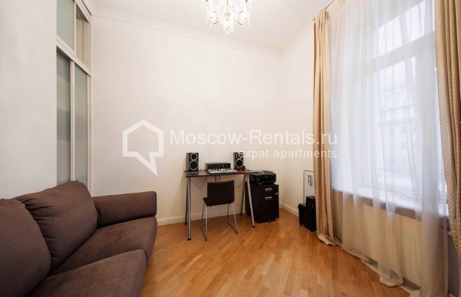 Photo #7 4-room (3 BR) apartment for <a href="http://moscow-rentals.ru/en/articles/long-term-rent" target="_blank">a long-term</a> rent
 in Russia, Moscow, Bolshoi Kislovskyi lane, 4 С 1