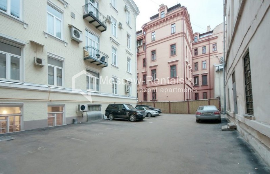 Photo #11 4-room (3 BR) apartment for <a href="http://moscow-rentals.ru/en/articles/long-term-rent" target="_blank">a long-term</a> rent
 in Russia, Moscow, Bolshoi Kislovskyi lane, 4 С 1
