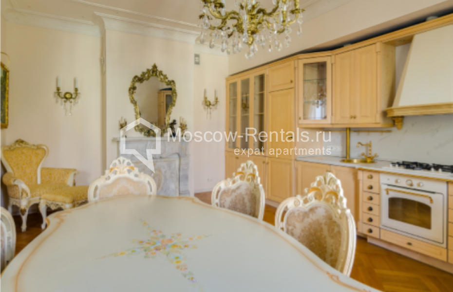 Photo #8 4-room (3 BR) apartment for <a href="http://moscow-rentals.ru/en/articles/long-term-rent" target="_blank">a long-term</a> rent
 in Russia, Moscow, Sadovnicheskaya str, 27 С 1