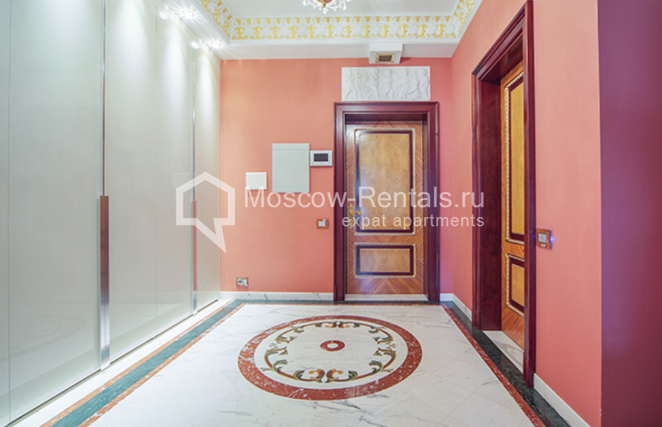 Photo #14 3-room (2 BR) apartment for <a href="http://moscow-rentals.ru/en/articles/long-term-rent" target="_blank">a long-term</a> rent
 in Russia, Moscow, Bakhrushina str, 13