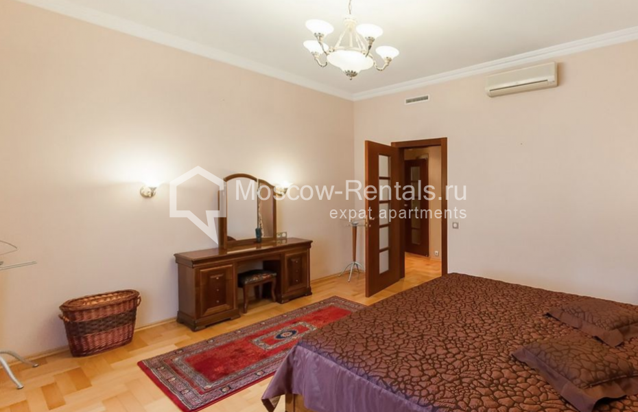 Photo #14 4-room (3 BR) apartment for <a href="http://moscow-rentals.ru/en/articles/long-term-rent" target="_blank">a long-term</a> rent
 in Russia, Moscow, Golikovskyi lane, 5