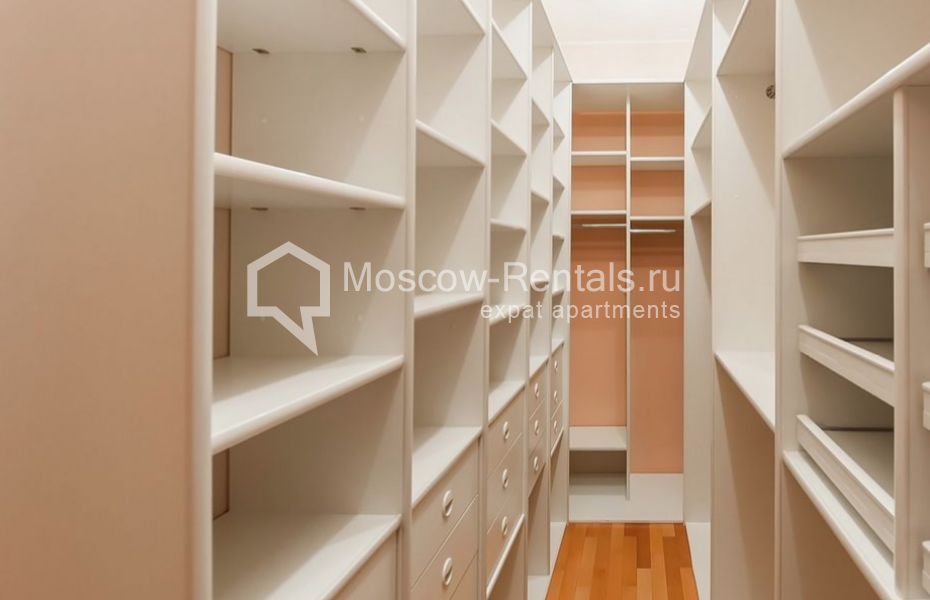 Photo #27 4-room (3 BR) apartment for <a href="http://moscow-rentals.ru/en/articles/long-term-rent" target="_blank">a long-term</a> rent
 in Russia, Moscow, Golikovskyi lane, 5