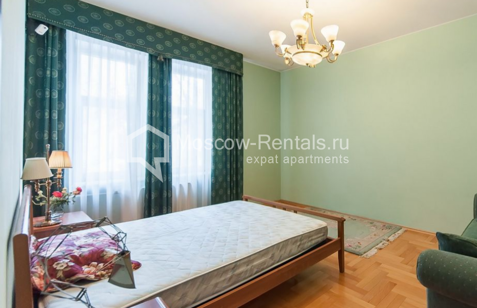 Photo #17 4-room (3 BR) apartment for <a href="http://moscow-rentals.ru/en/articles/long-term-rent" target="_blank">a long-term</a> rent
 in Russia, Moscow, Golikovskyi lane, 5