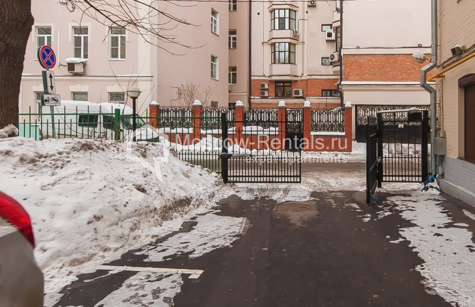 Photo #33 4-room (3 BR) apartment for <a href="http://moscow-rentals.ru/en/articles/long-term-rent" target="_blank">a long-term</a> rent
 in Russia, Moscow, Golikovskyi lane, 5