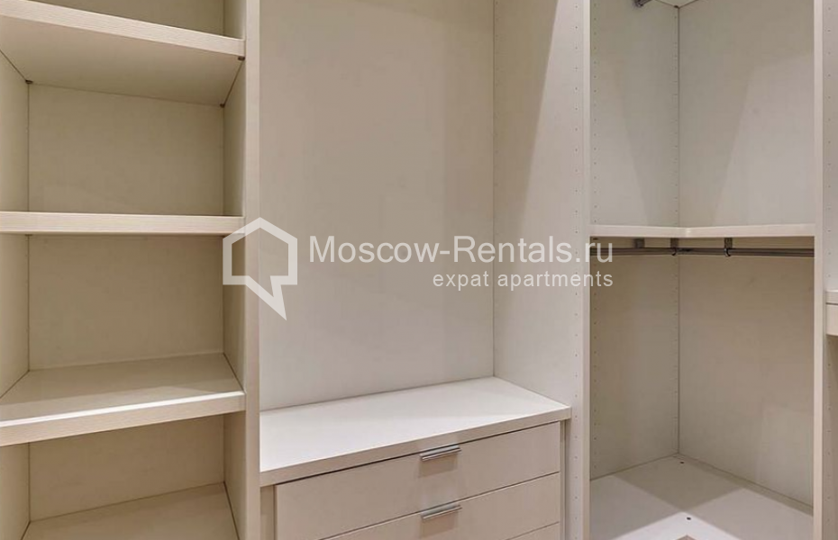 Photo #14 5-room (4 BR) apartment for <a href="http://moscow-rentals.ru/en/articles/long-term-rent" target="_blank">a long-term</a> rent
 in Russia, Moscow, Tatarskaya str, 7