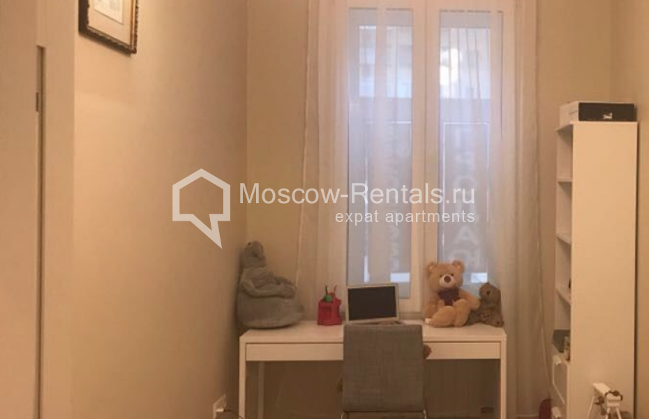 Photo #10 3-room (2 BR) apartment for <a href="http://moscow-rentals.ru/en/articles/long-term-rent" target="_blank">a long-term</a> rent
 in Russia, Moscow, Bolshaya Yakimanka str, 25