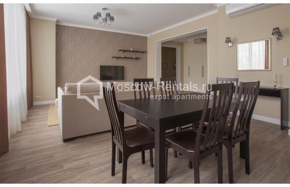 Photo #5 3-room (2 BR) apartment for <a href="http://moscow-rentals.ru/en/articles/long-term-rent" target="_blank">a long-term</a> rent
 in Russia, Moscow, Sadovnicheskaya str,  57 С 1