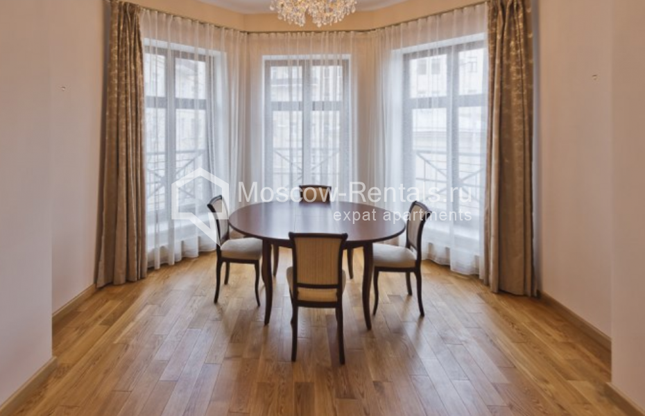 Photo #1 3-room (2 BR) apartment for <a href="http://moscow-rentals.ru/en/articles/long-term-rent" target="_blank">a long-term</a> rent
 in Russia, Moscow, Malaya Polyanka str, 2